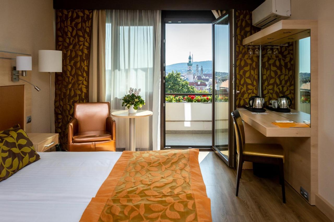 Hotel Sopron Dış mekan fotoğraf