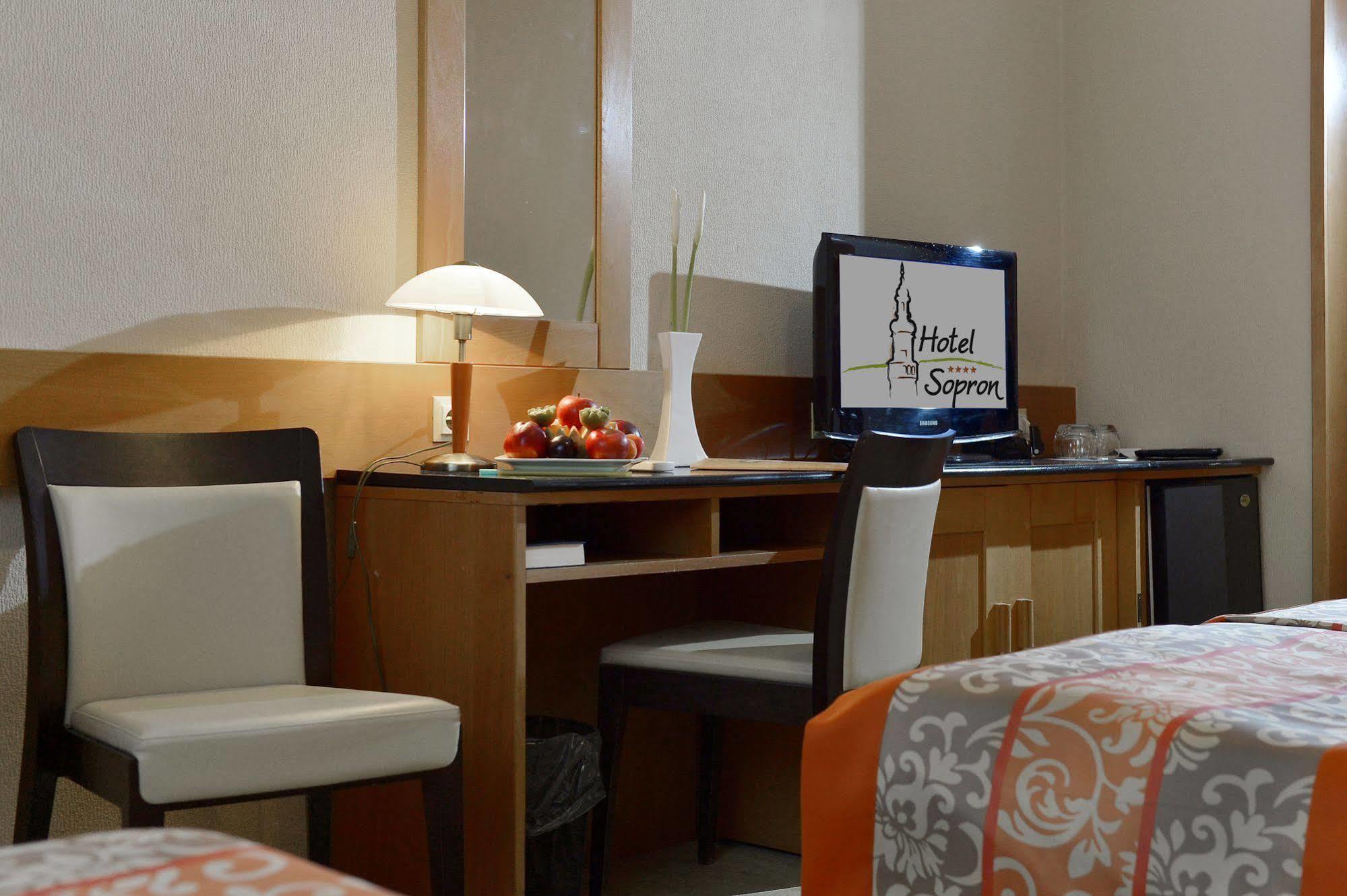 Hotel Sopron Dış mekan fotoğraf